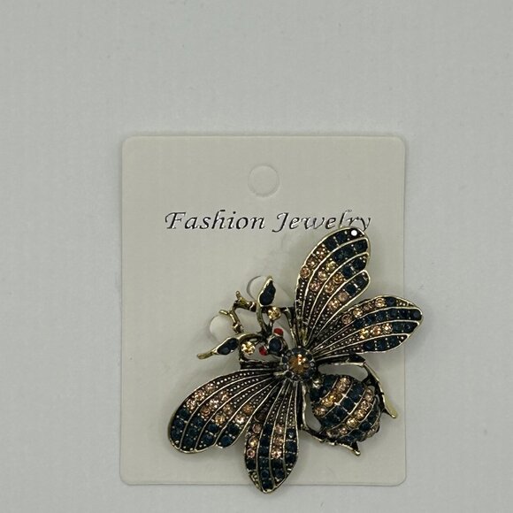 MIO62152 Butterfly Brooch - Picture 1 of 1